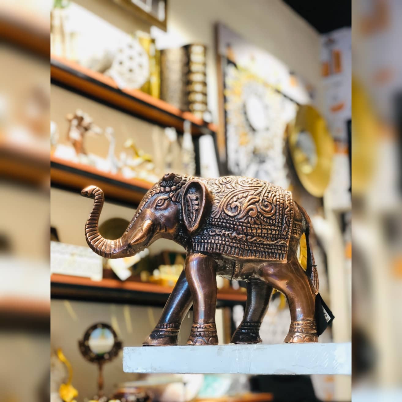 Gold Elephant Figure | Metal Dusky Lory