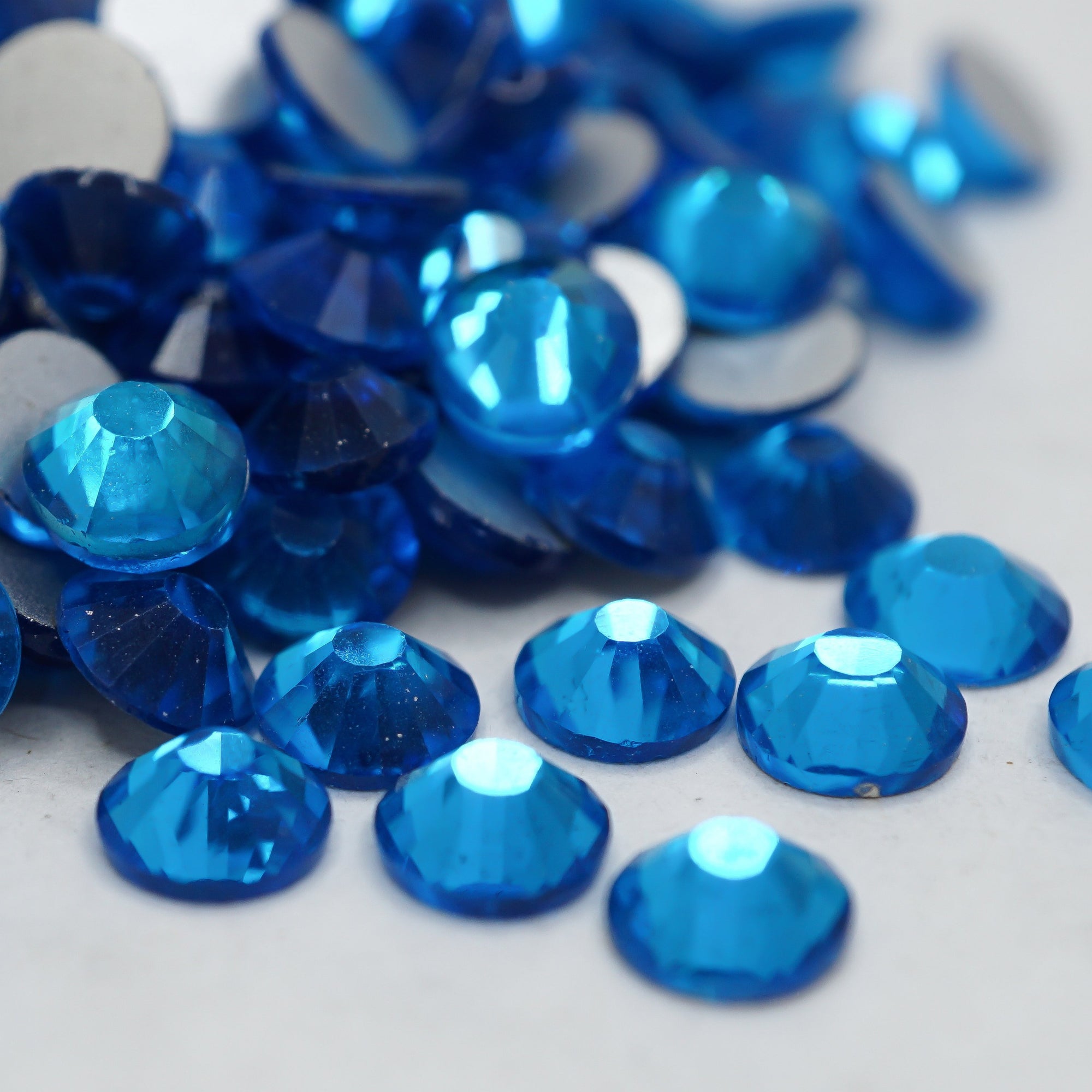 21pp Swarovski Capri Blue Rhinestones-0326-27