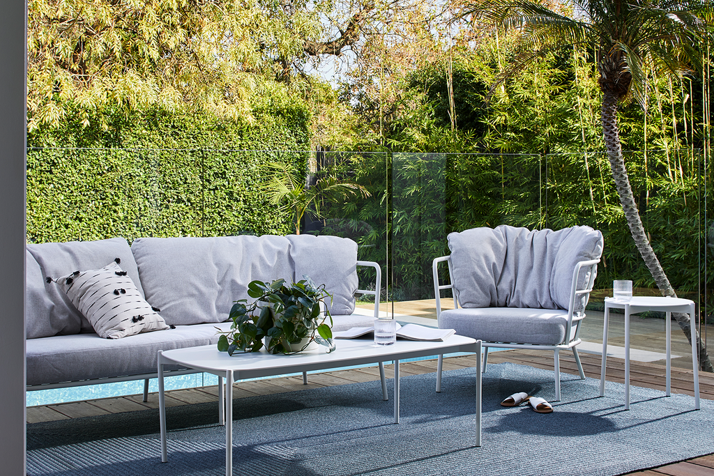5 Tips for Cosy Outdoor Living: Lyon 1 Seater Sofa