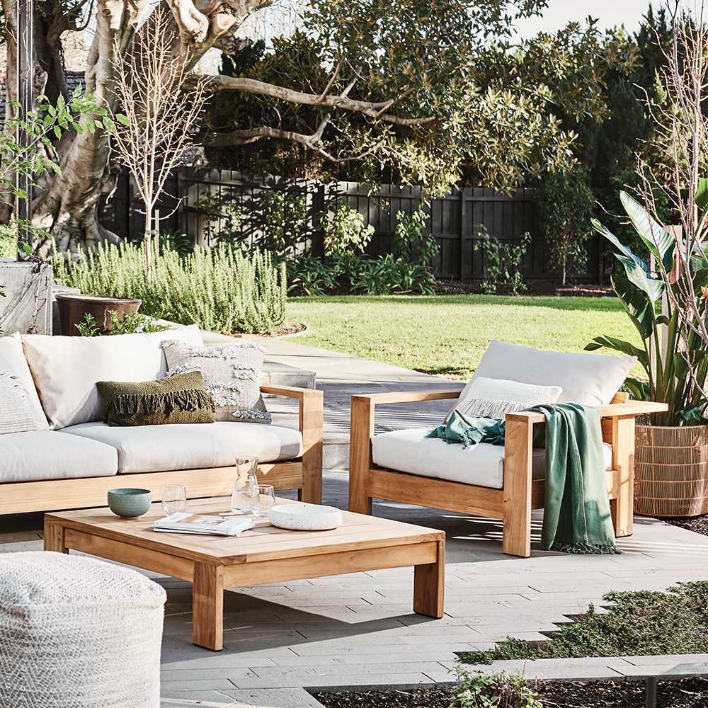 5 Tips for Cosy Outdoor Living: Hamptons 1 Seater Sofa 