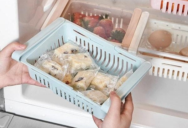 Picking up foldable fridge organizer
