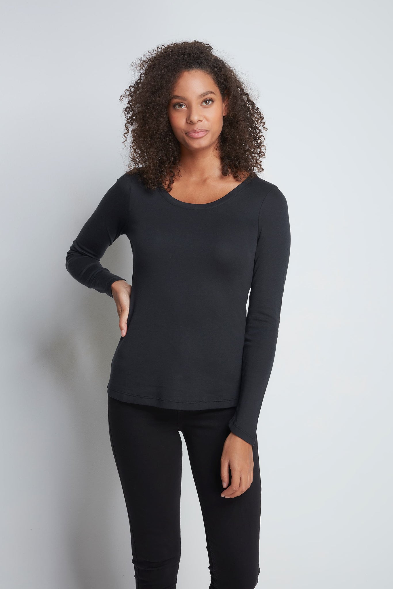 Black Scoop-Neck Top  Scoop neck top, Nice tops, Scoop neck