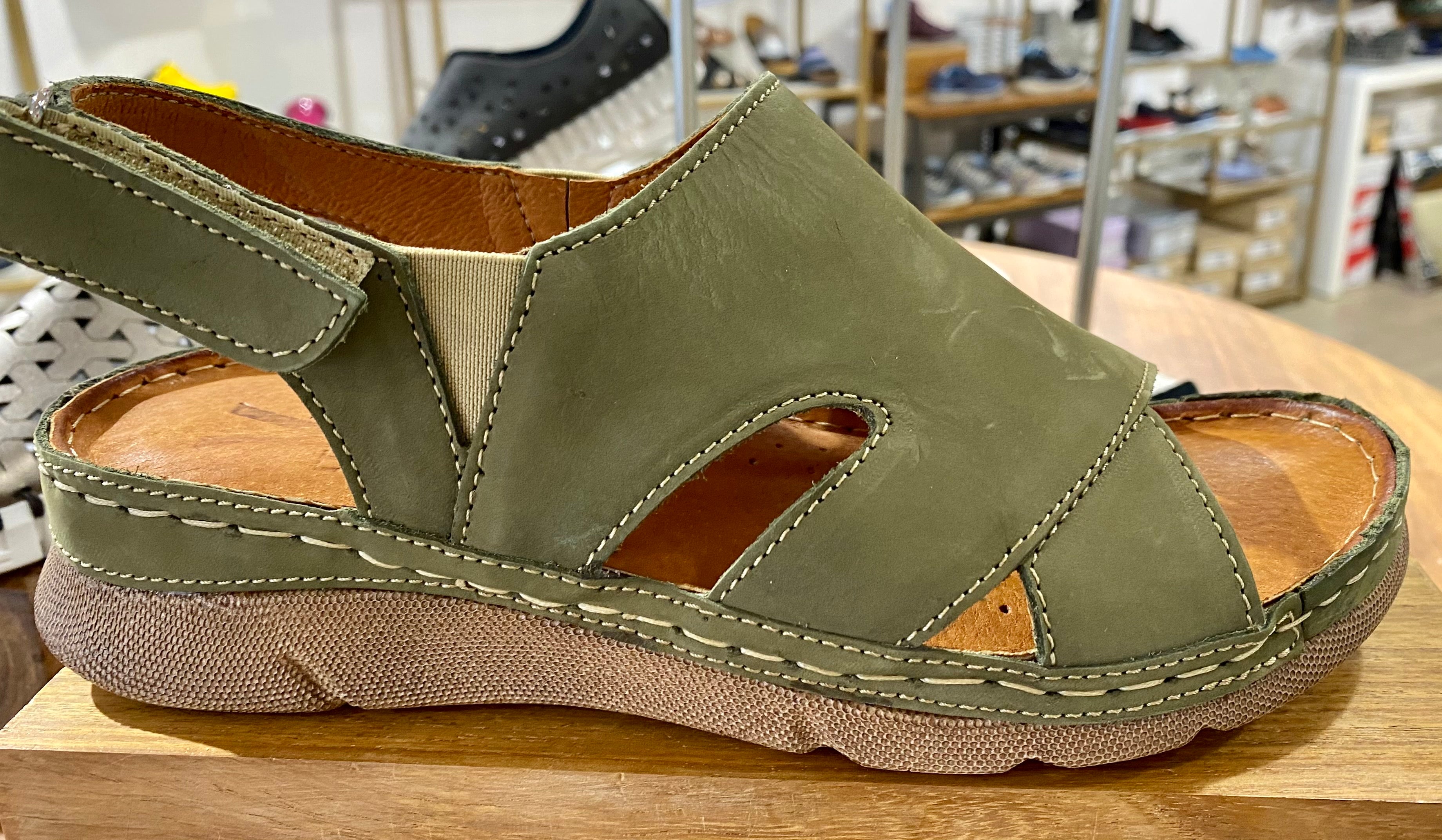 V Italia 926 Monica Adjustable Sling Back Sandal – Strada Shoes