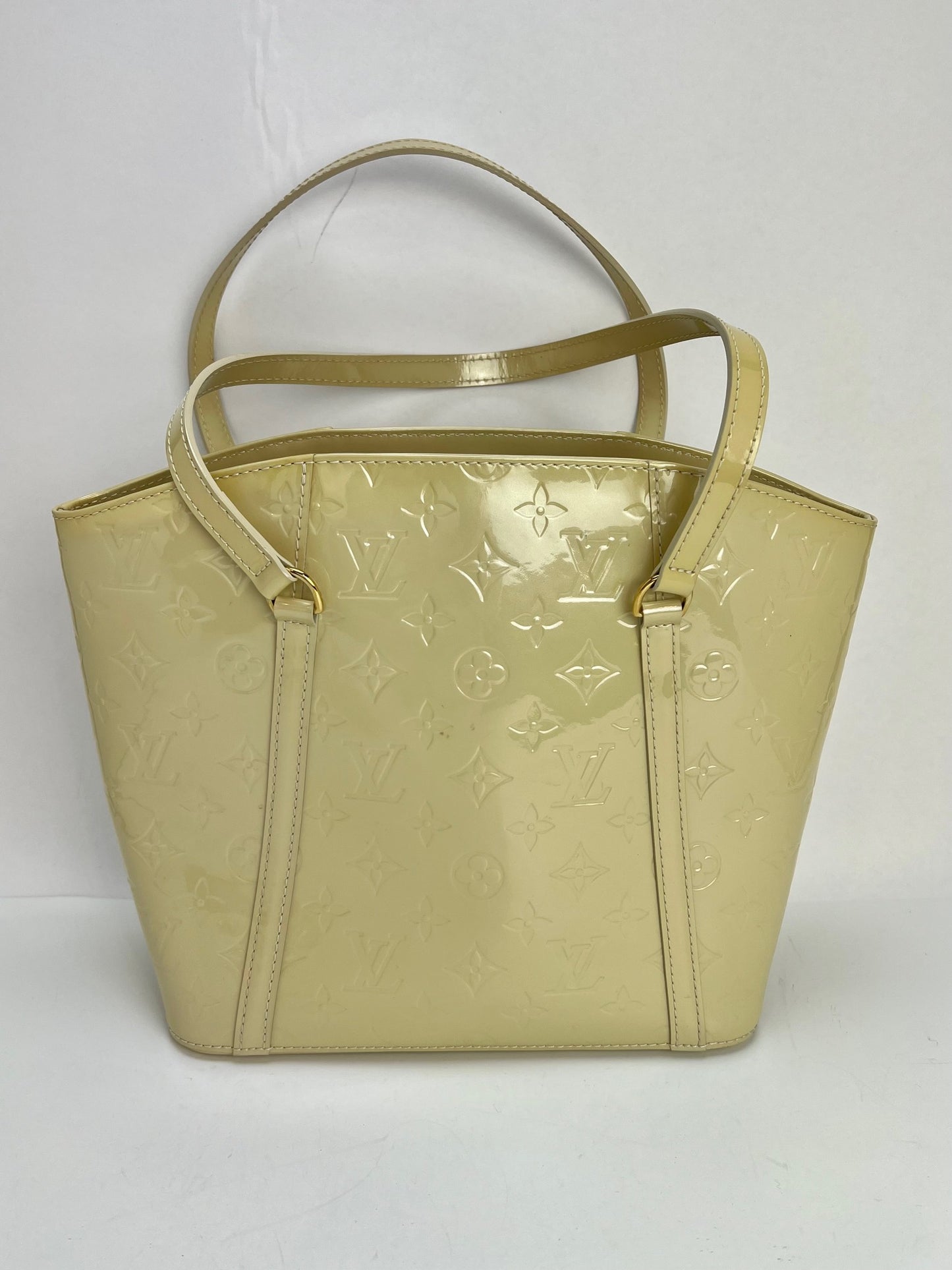 Louis Vuitton LOUIS VUITTON Bellevue GM Vernis Olive Green Patient