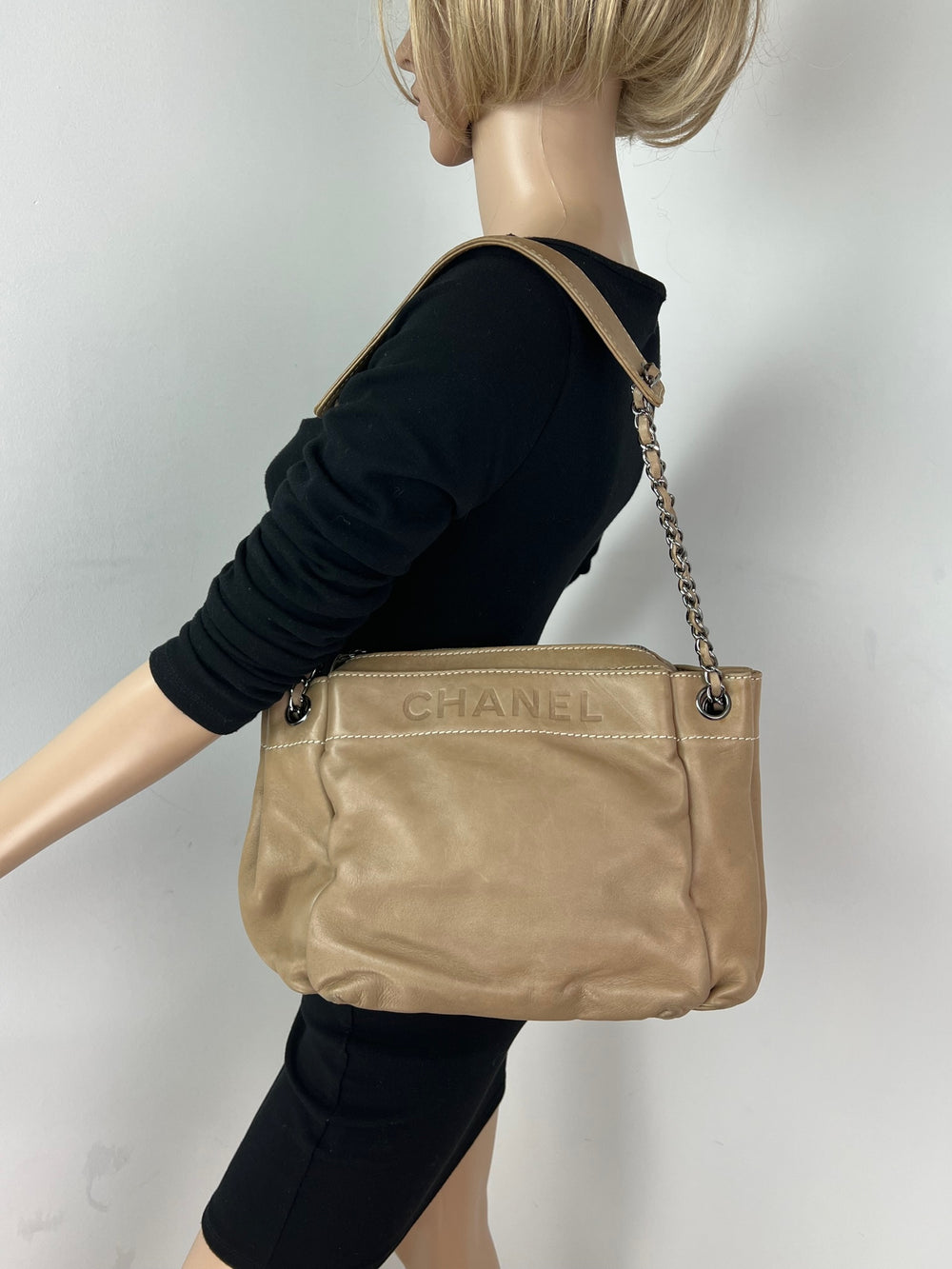 Chanel Lax Accordion Beige Lambskin Bag Preowned – Debsluxurycloset