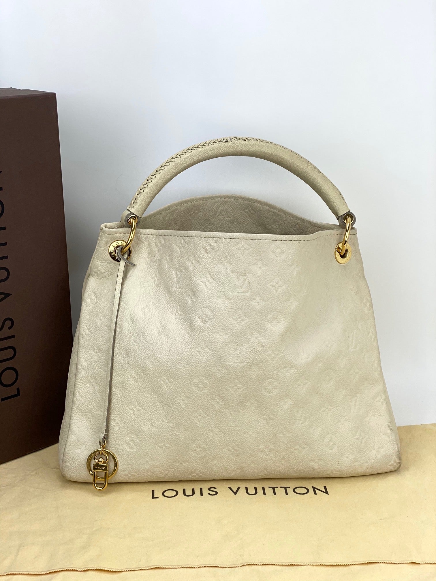 Louis Vuitton White Neige Artsy MM Empreinte Leather Hobo Shoulder Bag ...