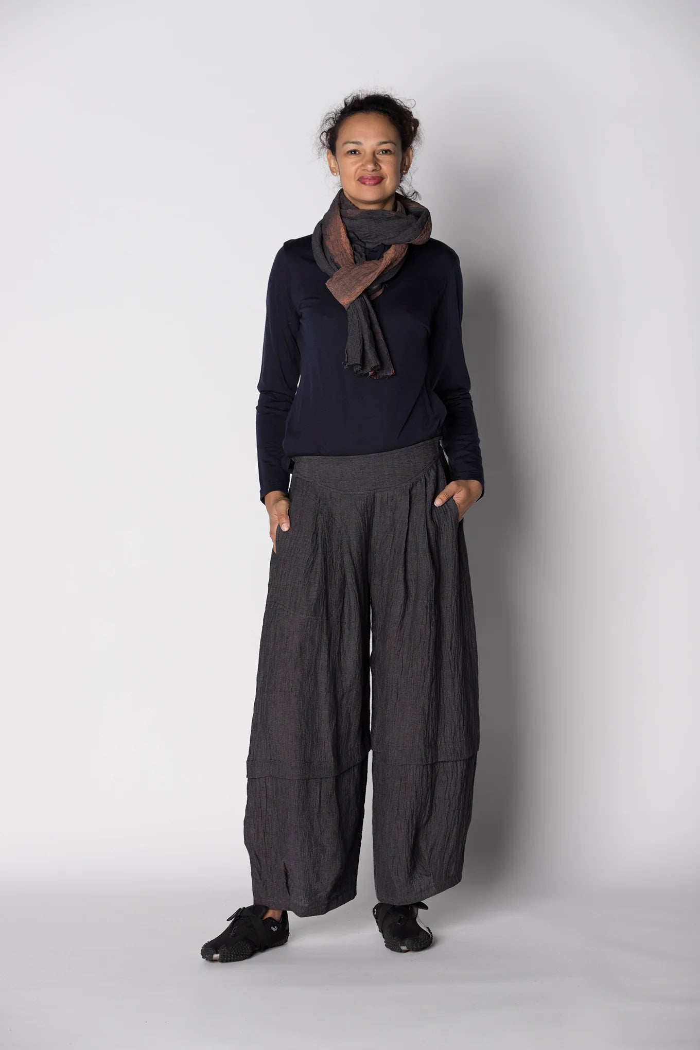 Kimberley Tonkin Romeo Bubble Pant Smoke