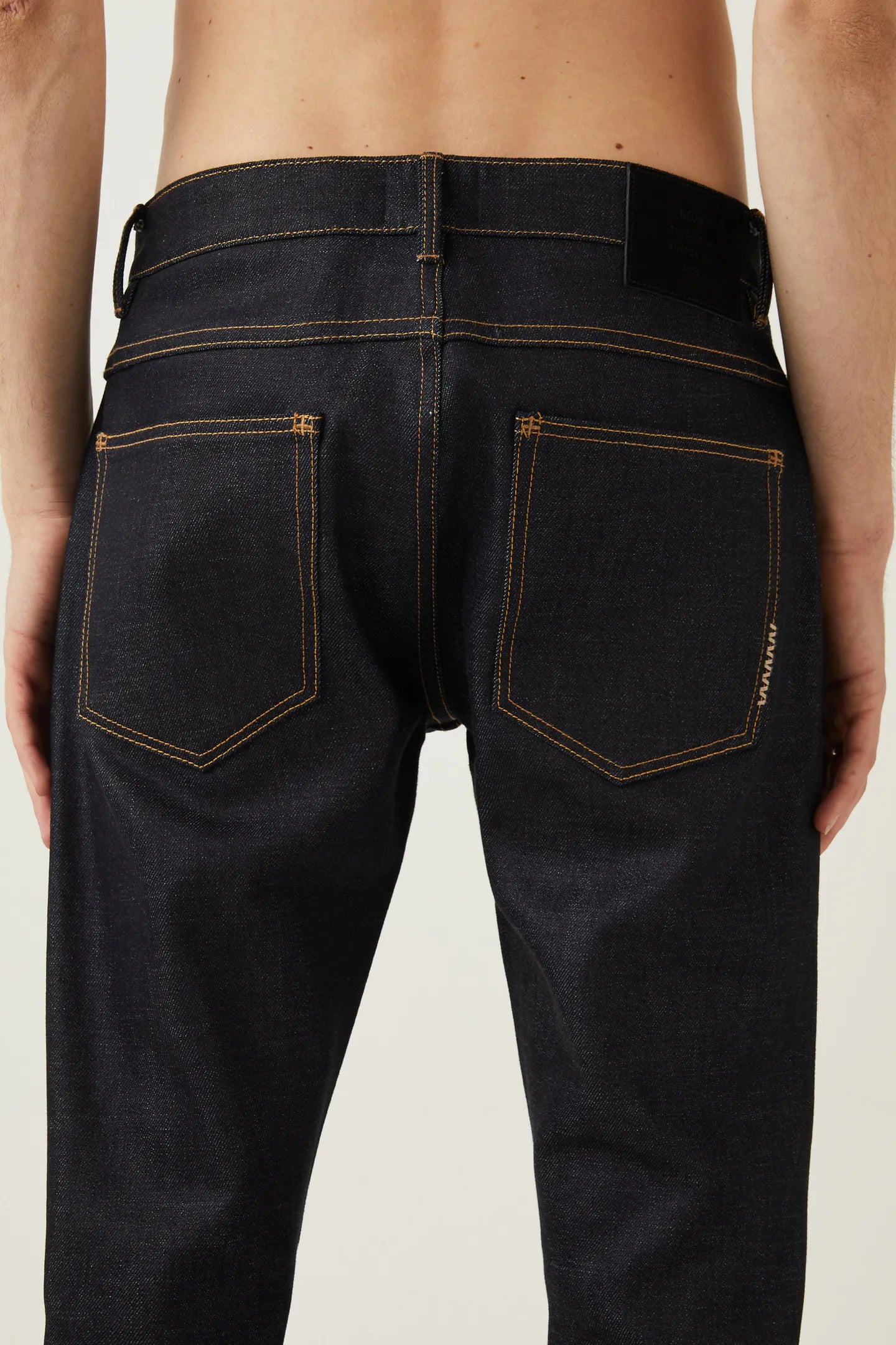 Neuw Denim Lou Slim Dry Japanese Selvedge