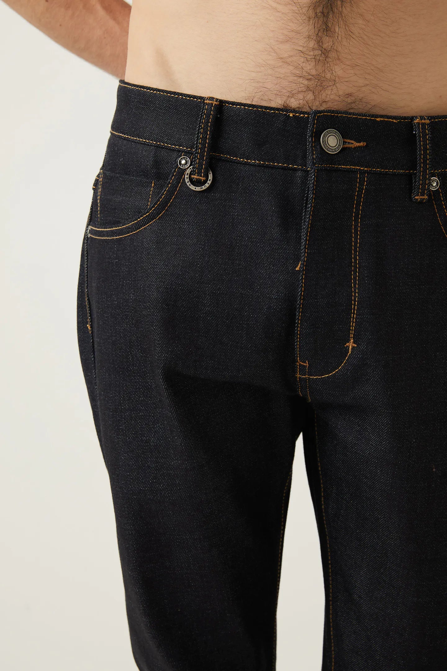 Neuw Denim Lou Slim Dry Japanese Selvedge