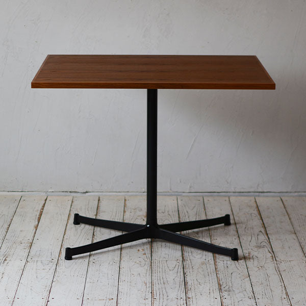 Cafe Table 900×700 | オーク/ウォルナット/チェリー無垢材_Front