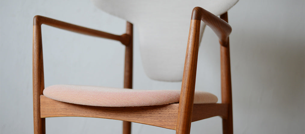 【セット販売】Easy Chair × Ottoman R303D115A・B_デザイン