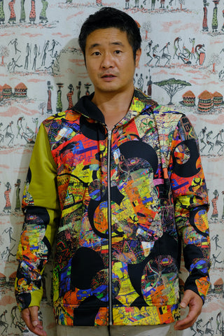 Shingo Ogawa wearing the UNISSOGRAFF Hoodie for UGANDA 01