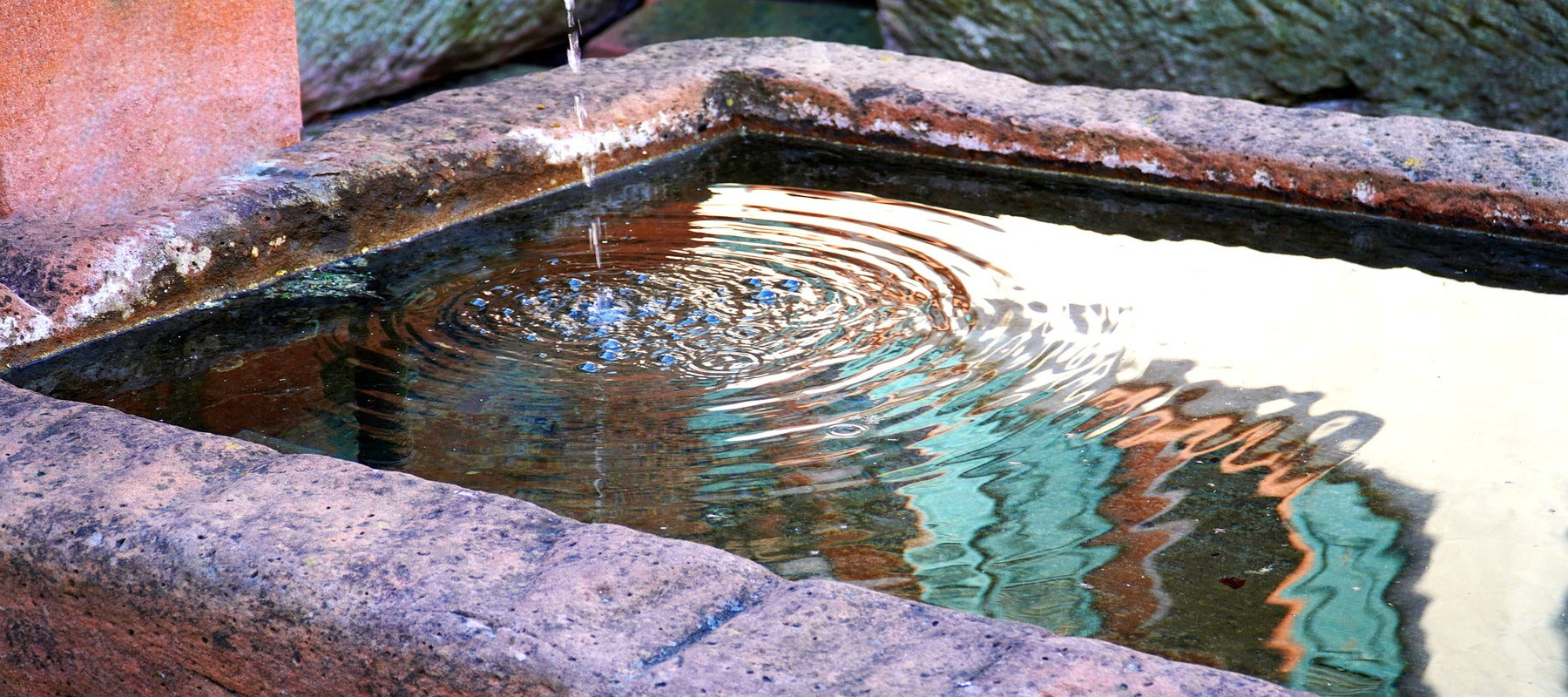 Fontaine bouddha en pierre XXL