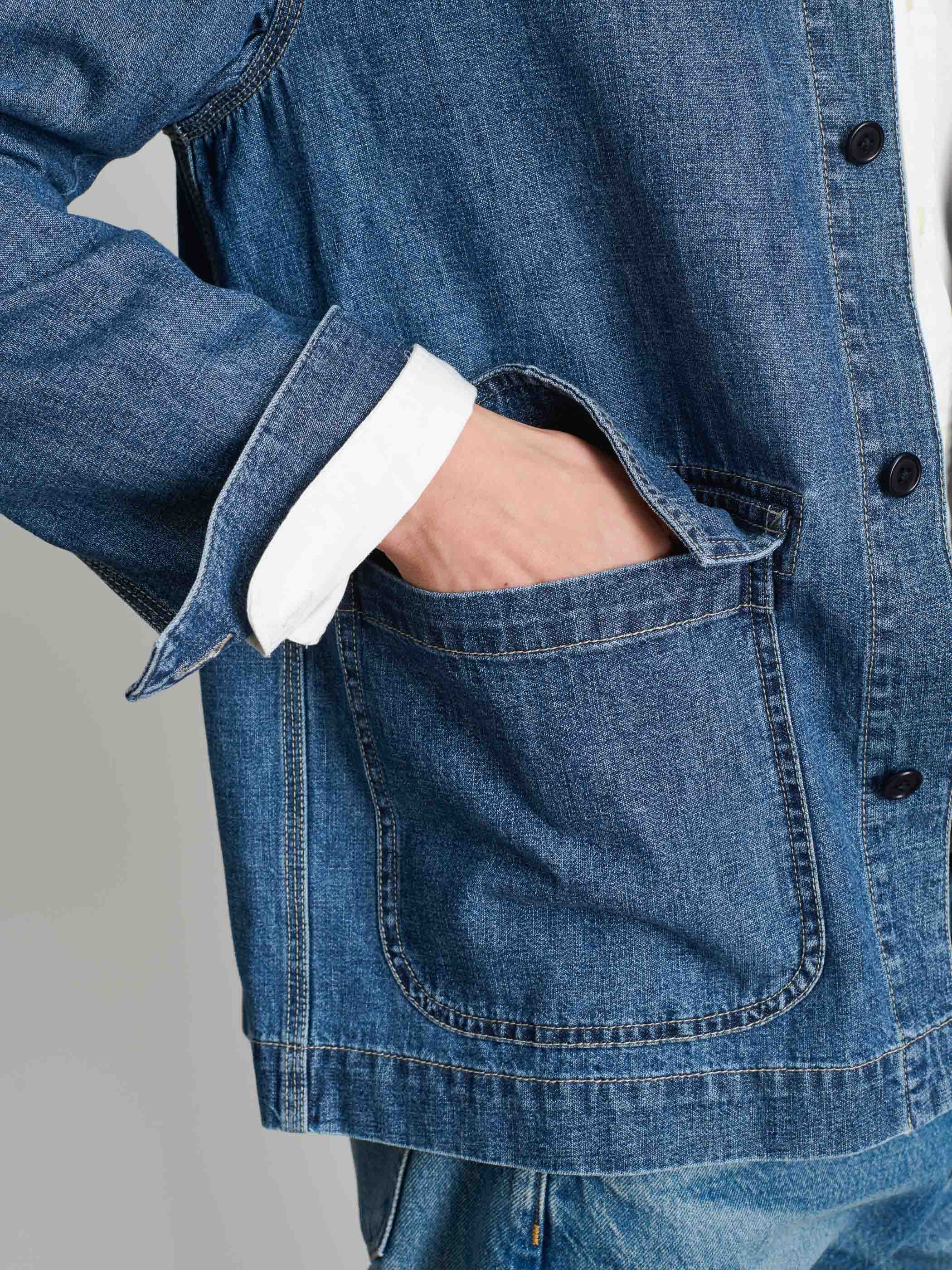 Shop Alex Mill Shirt Jacket In Lightweight Denim In Weathered Indigo