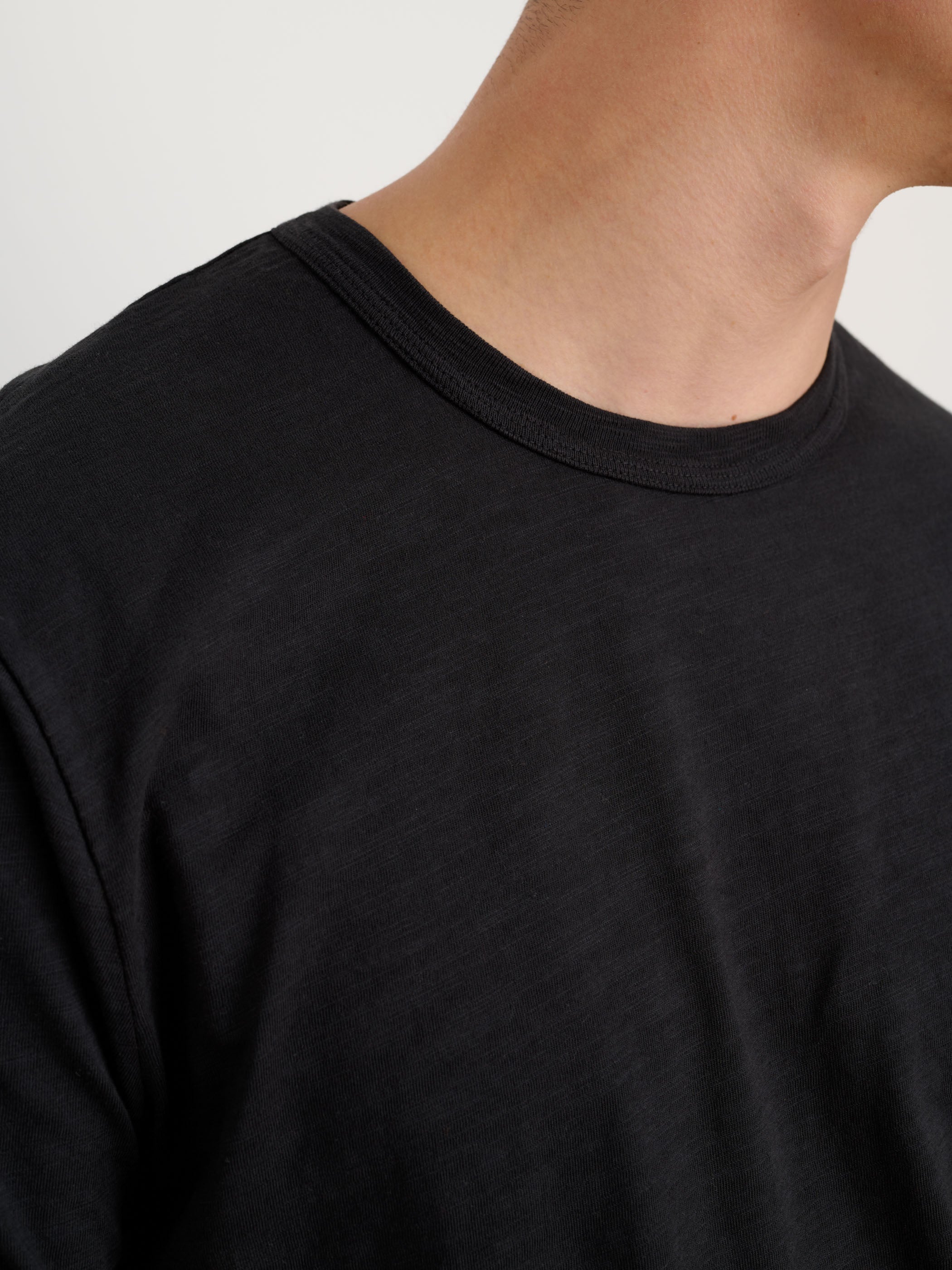 Shop Alex Mill Standard T-shirt In Slub Cotton In Black