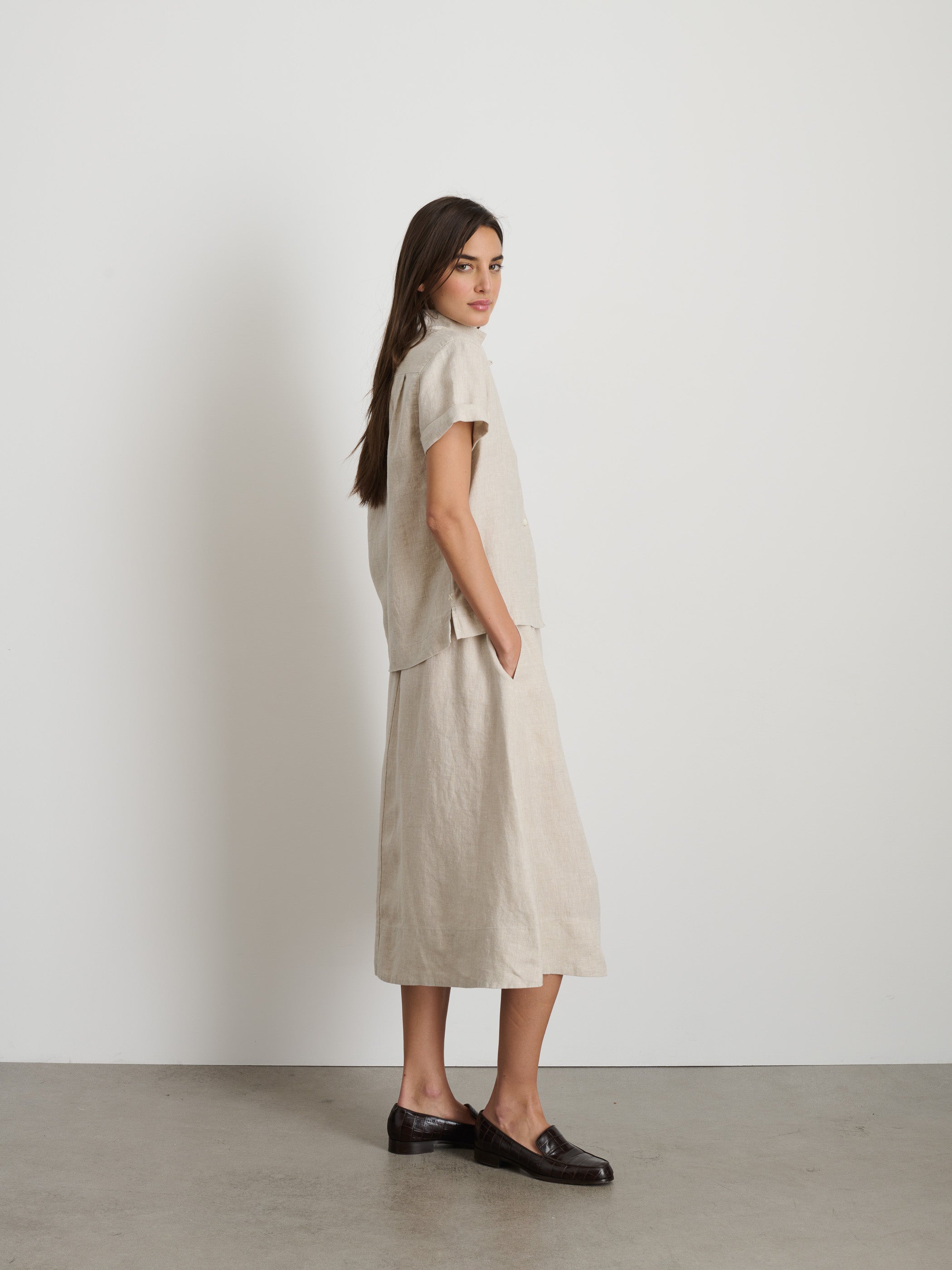 Shop Alex Mill Maddie Skirt In Flax Linen