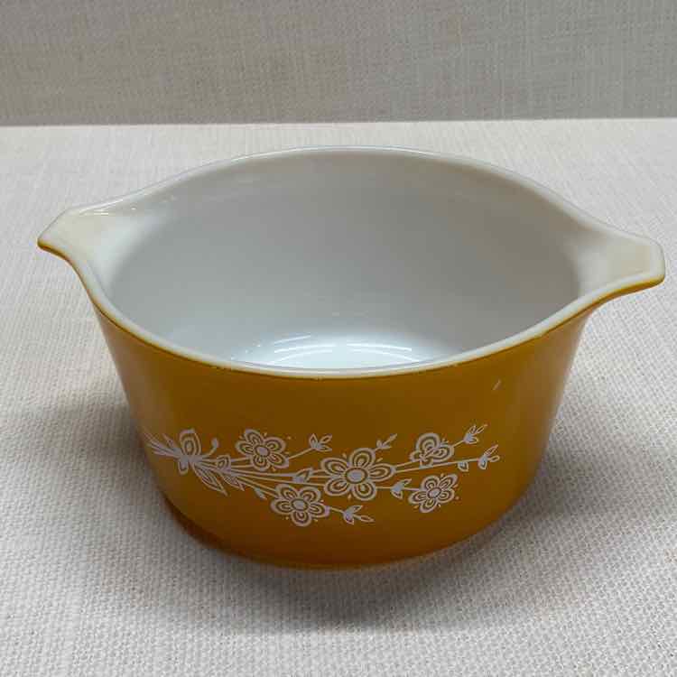 Pyrex Casserole - No Cover