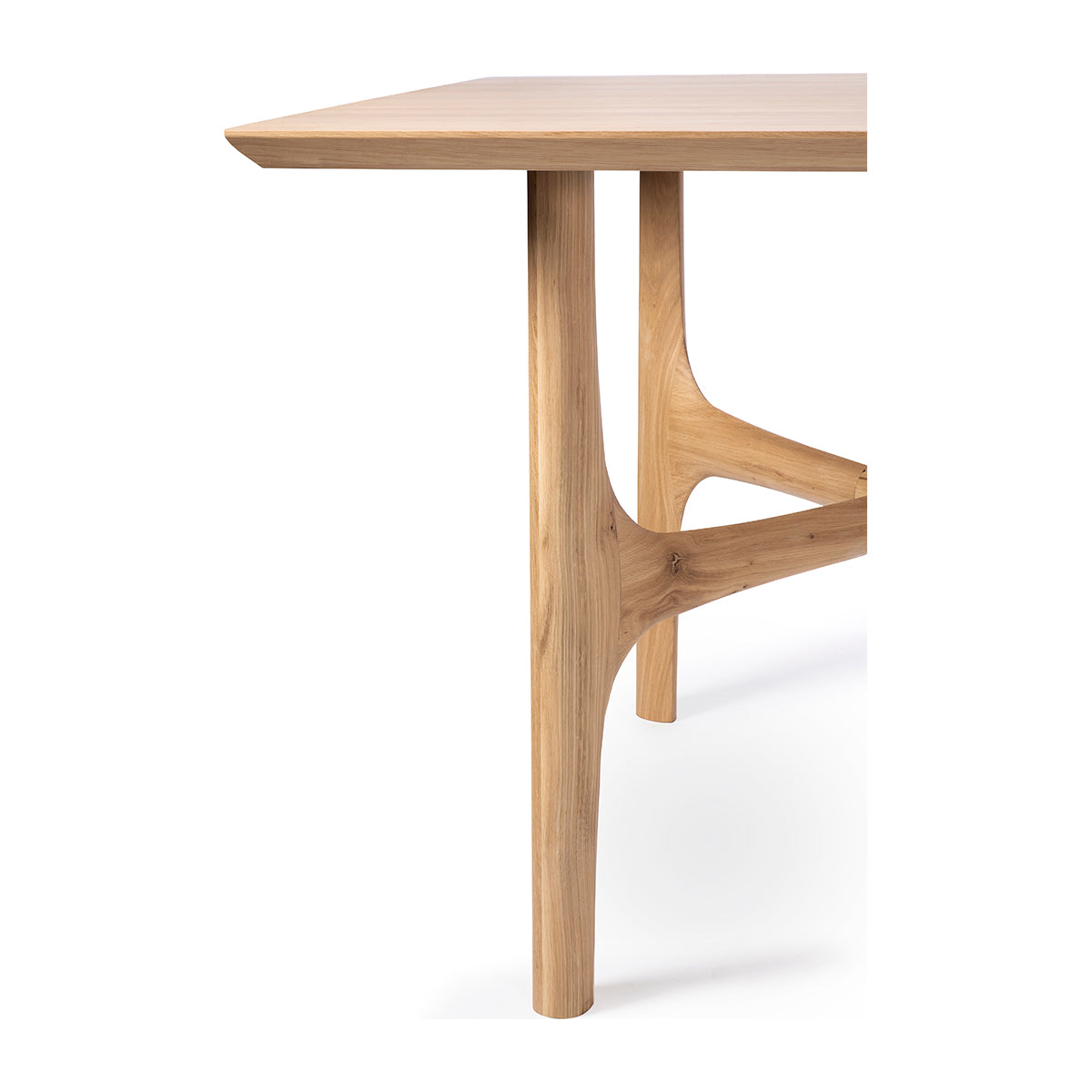 nest dining table