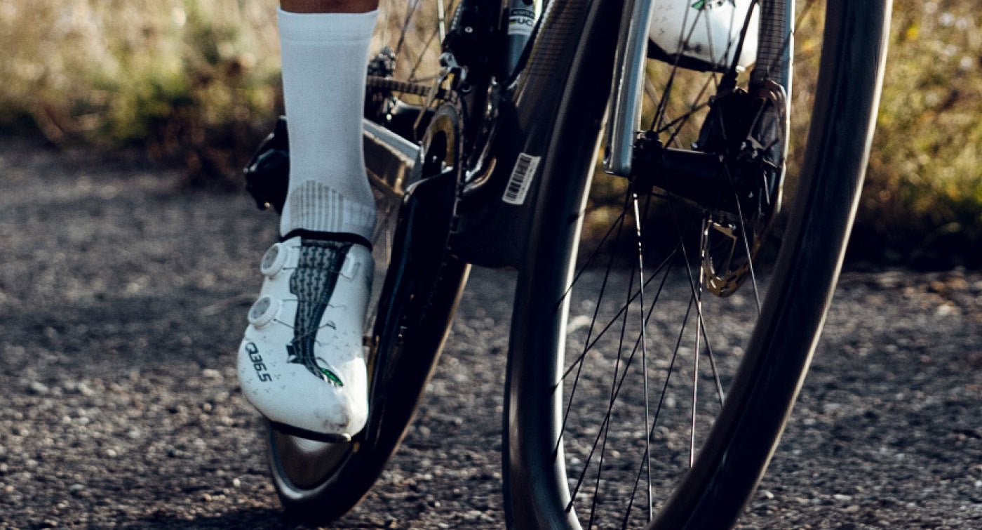 Q36.5 Unique Road Shoes White | Strictly Bicycles