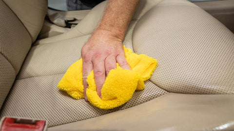 cleaning leather car seats 