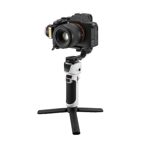 Zhiyun Crame m3 on the tripod