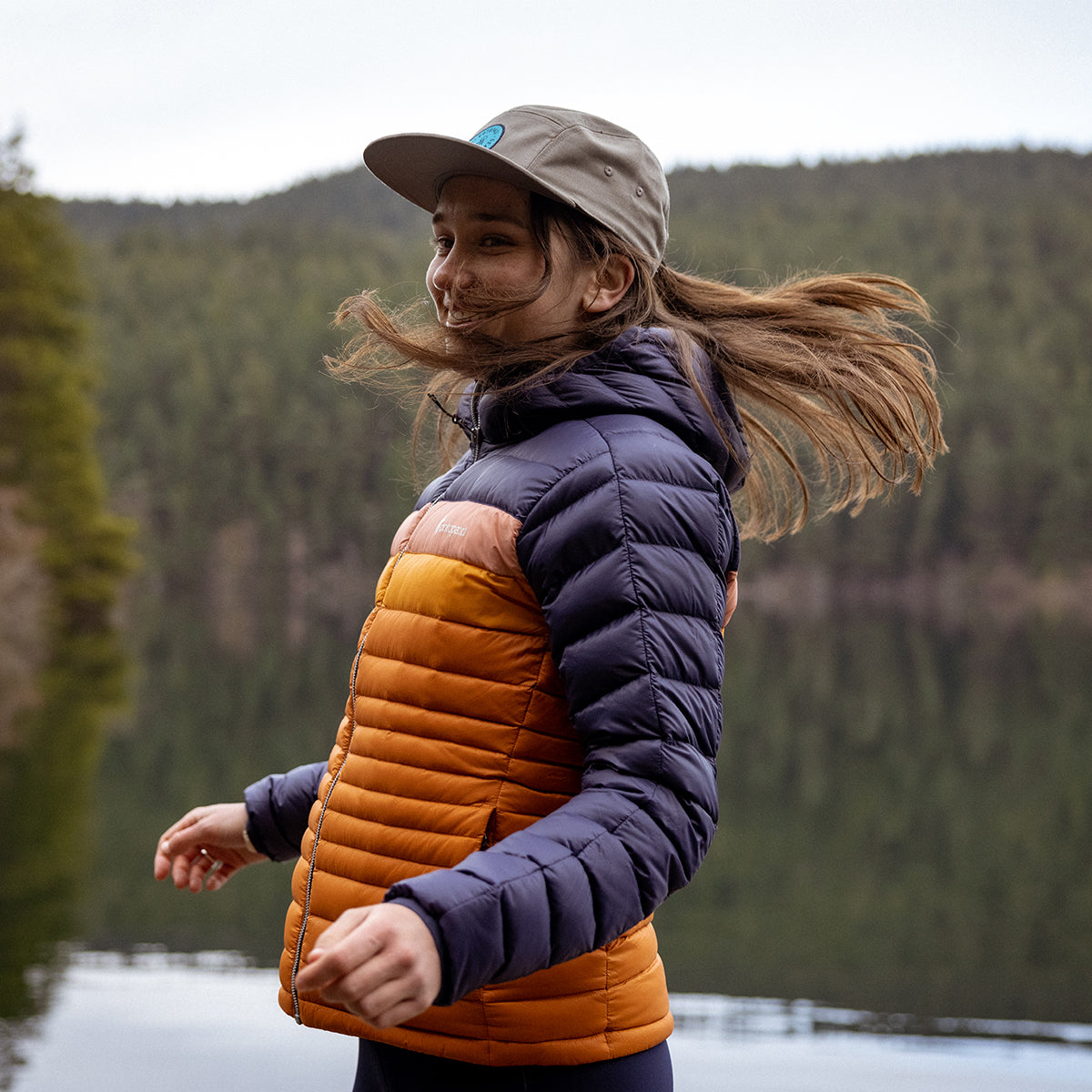 Cotopaxi Fuego Hooded Down Jacket in 