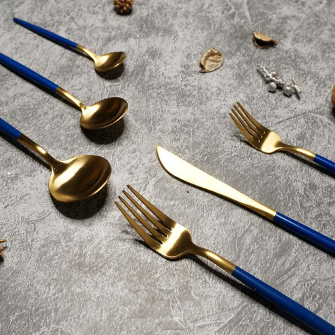 gold cutlery set 