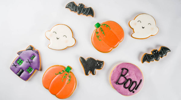 Halloween Cookies decorated - pumpkin, ghost, bat and haunted house