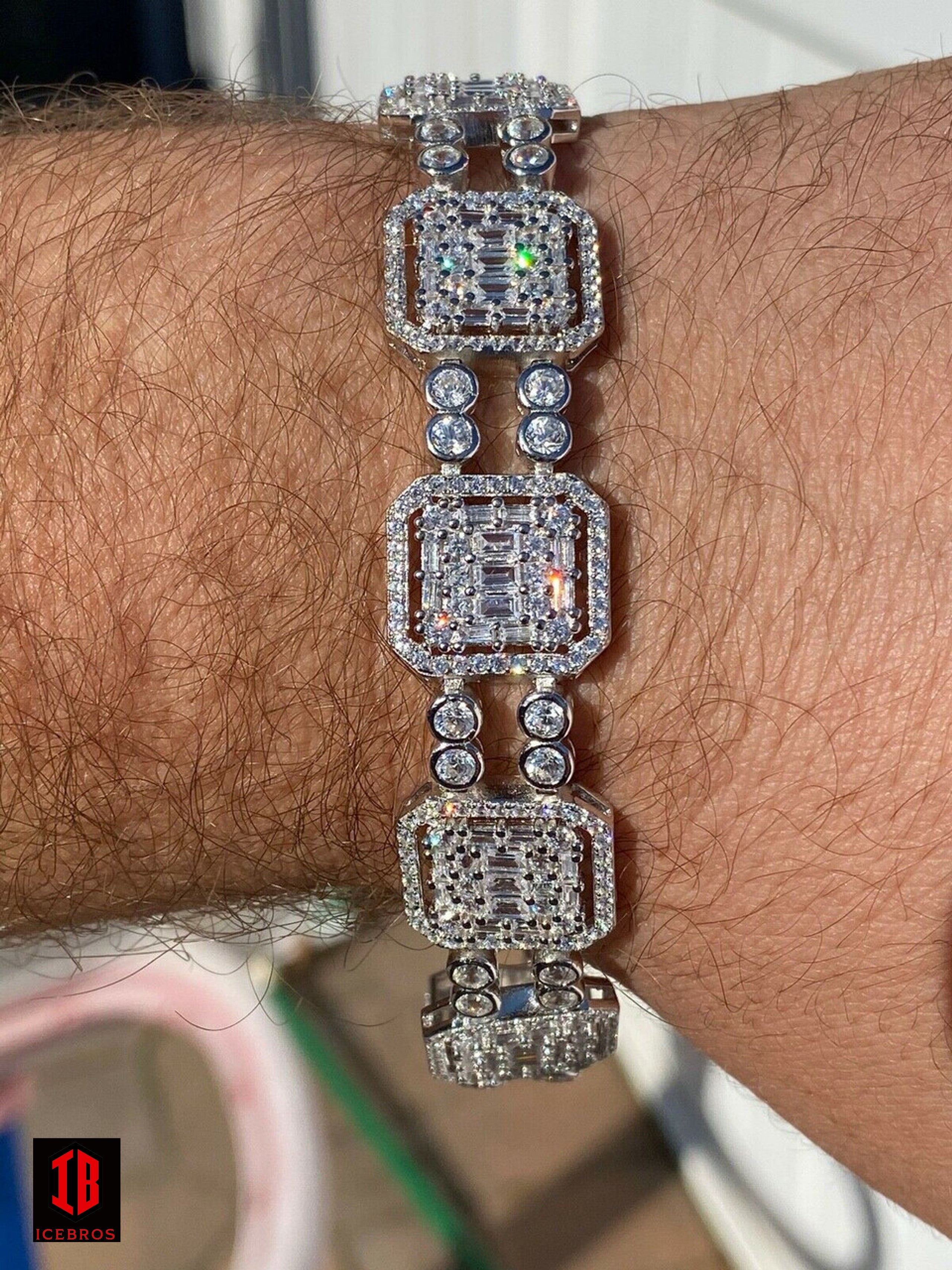 Baguette Diamond Bracelet - Luxury Diamond Bracelets | Wixon Jewelers