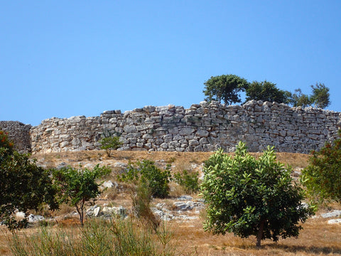 The Cyclopean “Dymaean Wall” in Achaia. © Siga | Wikimedia Commons