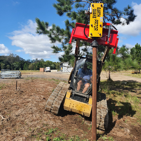 The Australian made Post Rammer Tilt Attach. EarthQuake PR70R