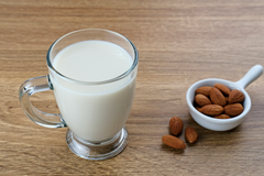 Leche de almendras