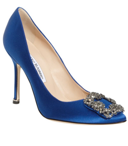 manolo-blahnik-pointed-toe-pump