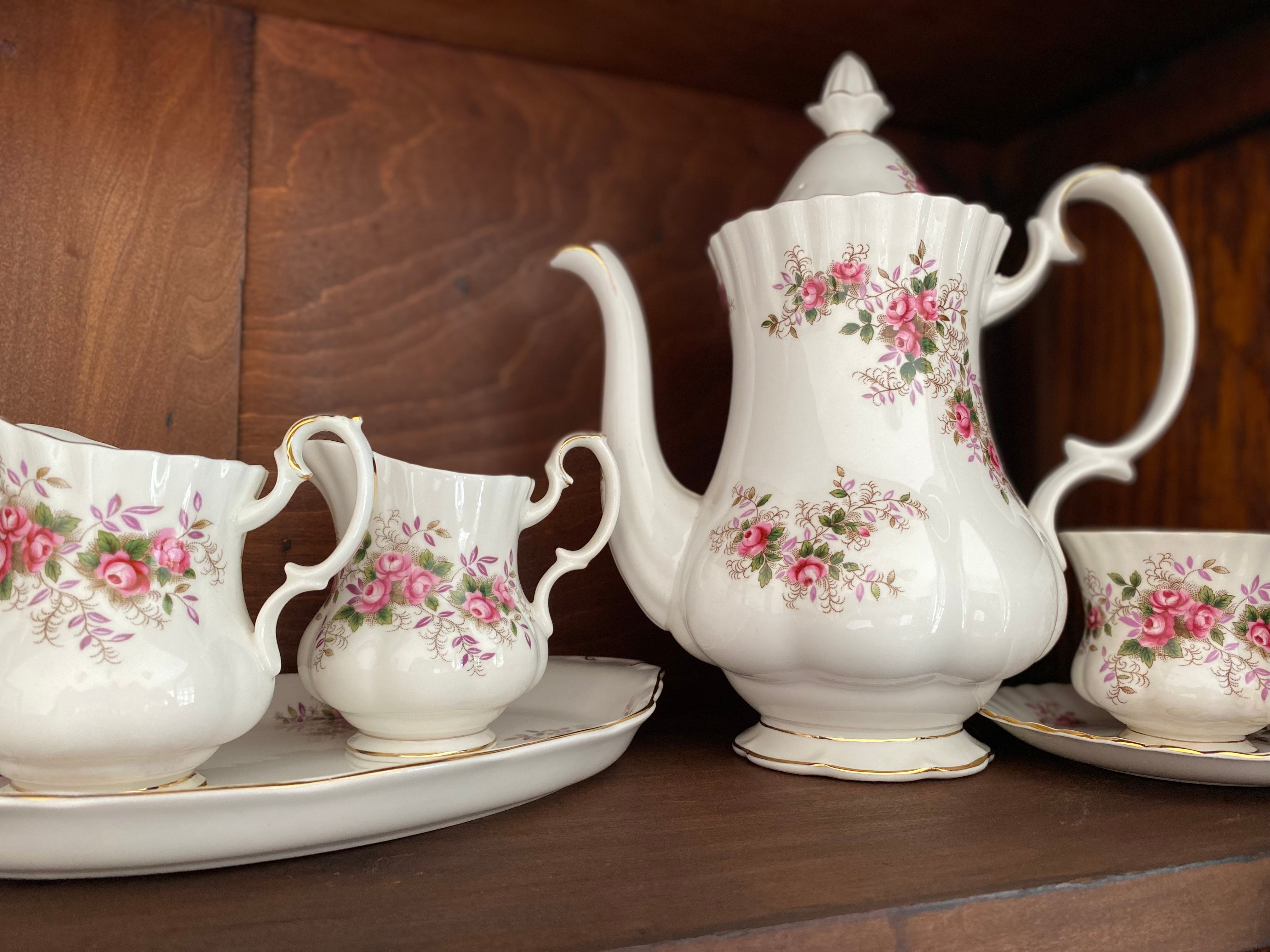 Royal Albert Lavender Rose tableware