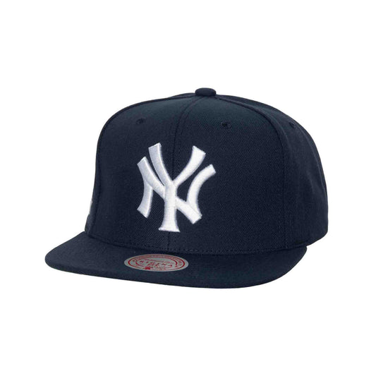 Mitchell & Ness New York Yankees White Coop Evergreen Snapback Hat