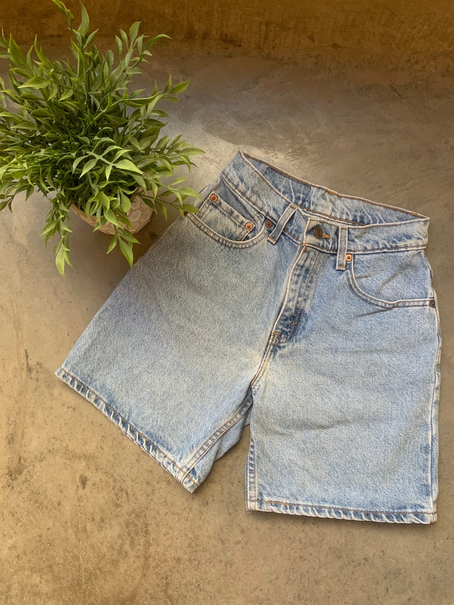 Vintage Levi's 550 Women's Jean Shorts – Matches and Company