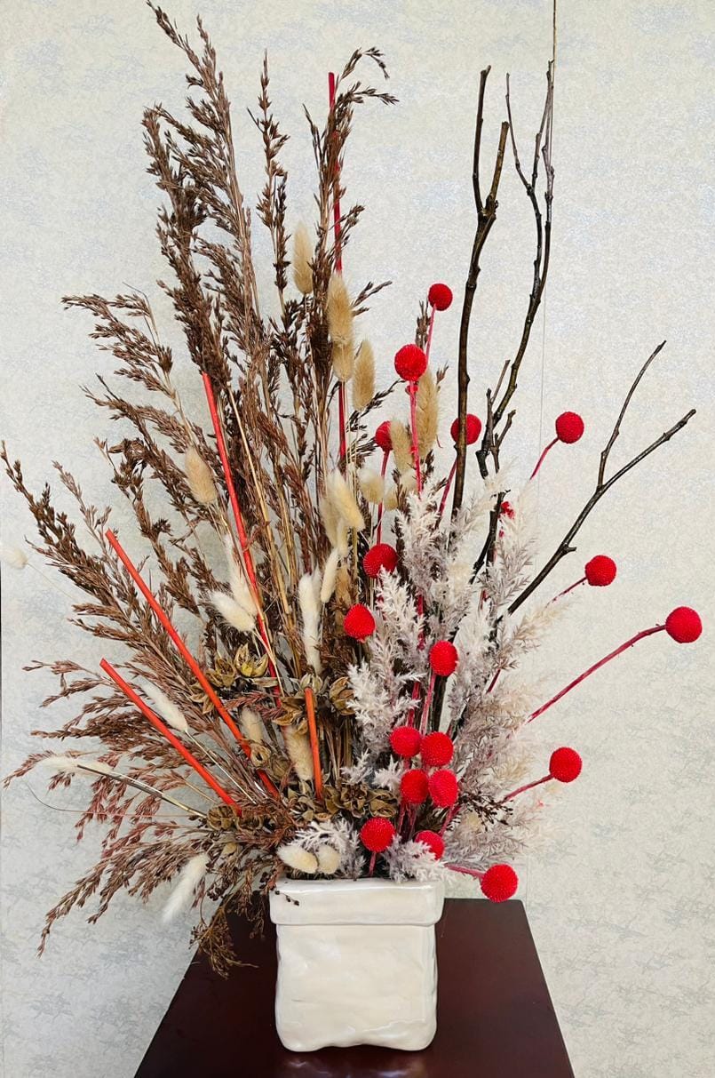 Artificial Floral Arrangement (h:75cm w:45cm)