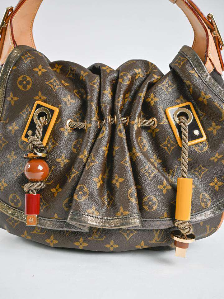 Louis Vuitton Limited Kalahari PM Hobo Flap Bag 5V44LS For Sale at 1stDibs   louis vuitton kalahari lv kalahari louis vuitton kalahari bag