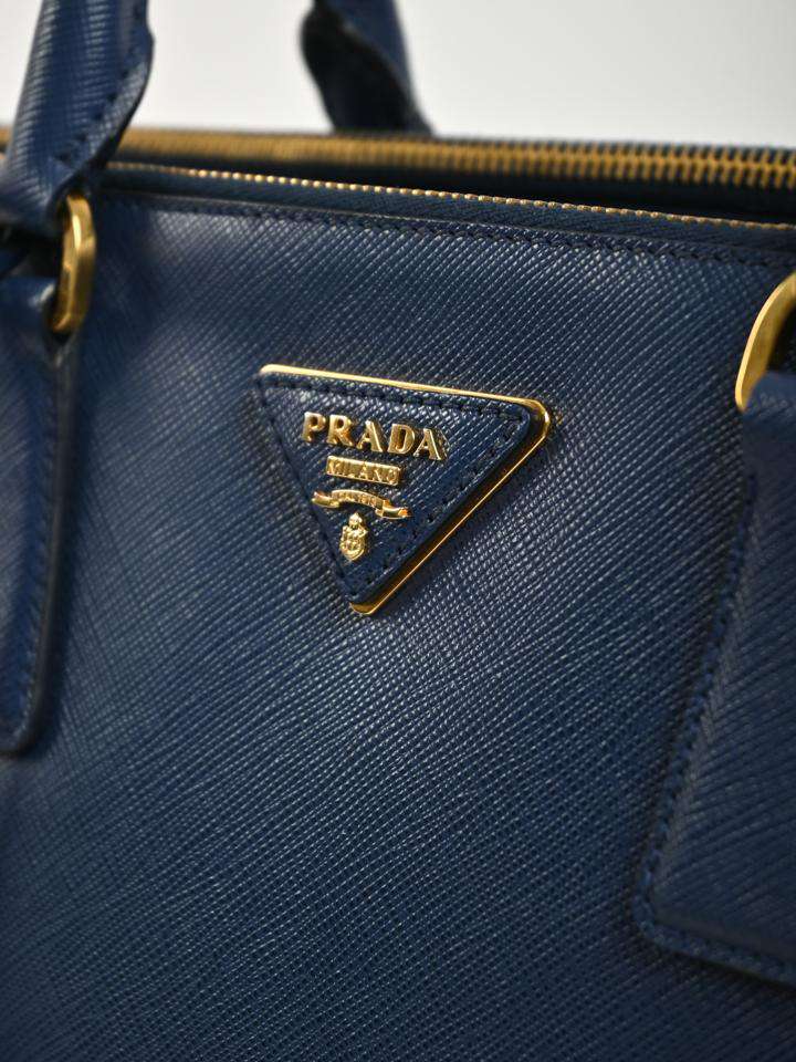 Prada Saffiano Medium Double Zip Bag – AMUSED Co