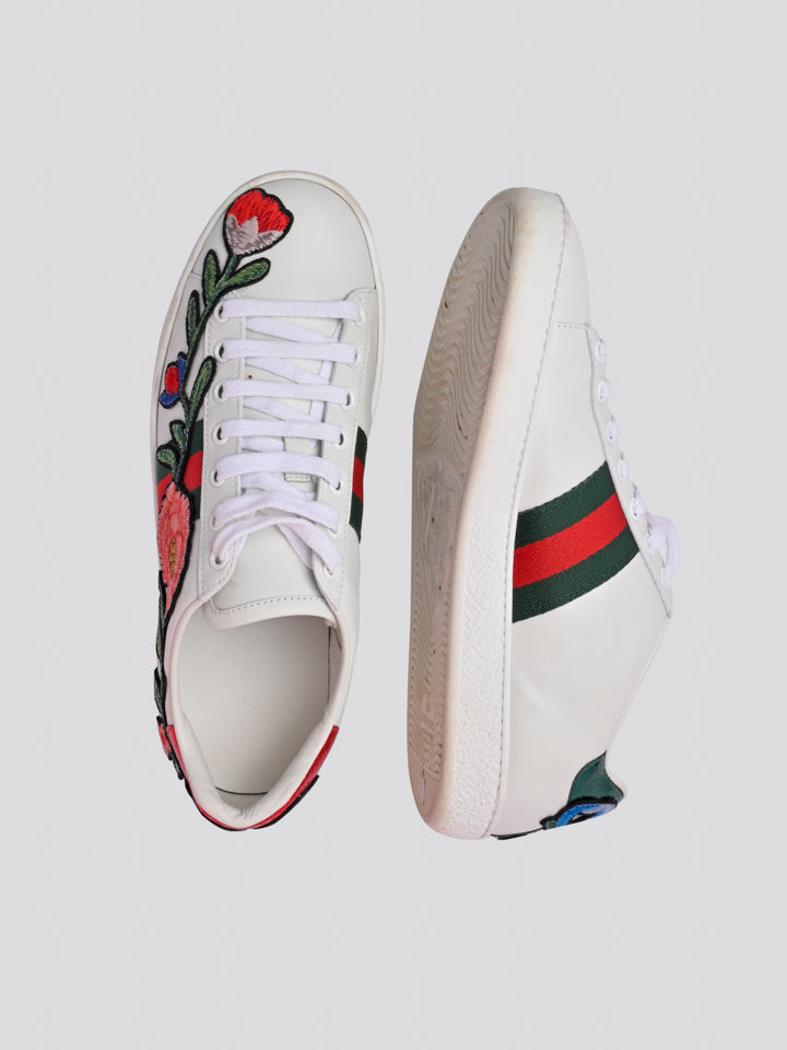 gucci ace embroidered sneaker floral
