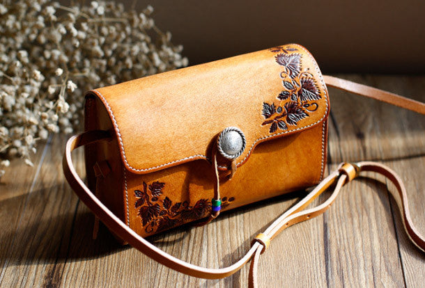 handmade leather purse