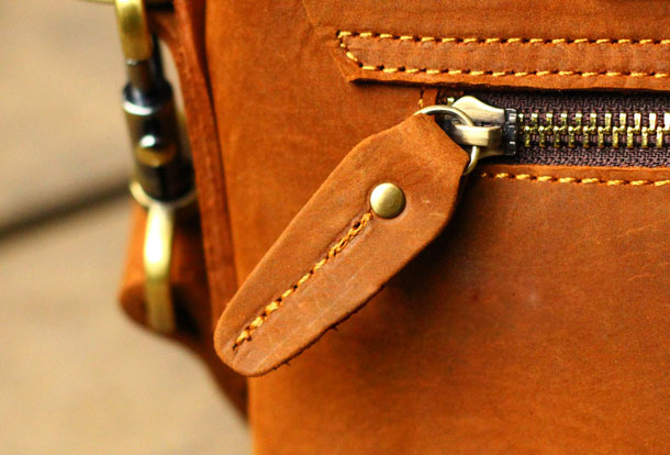 Vintage Leather Mens Messenger Bag Briefcase Side Bag Brown Work Bag B