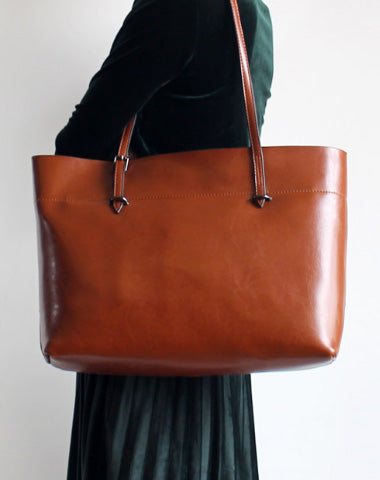 brown leather tote bag