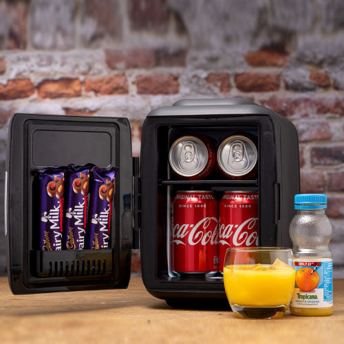 4L snacks and drinks fridge in colour black