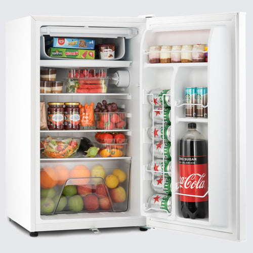 White undercounter fridge with flexible storage