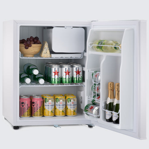 Table top mini fridge with flexible storage