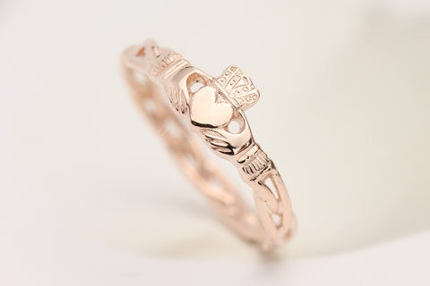 rose gold claddagh ring with braided band