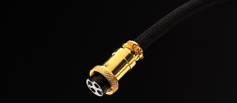 Gold plated audio cable to ensure the quality of the transmission audio signal