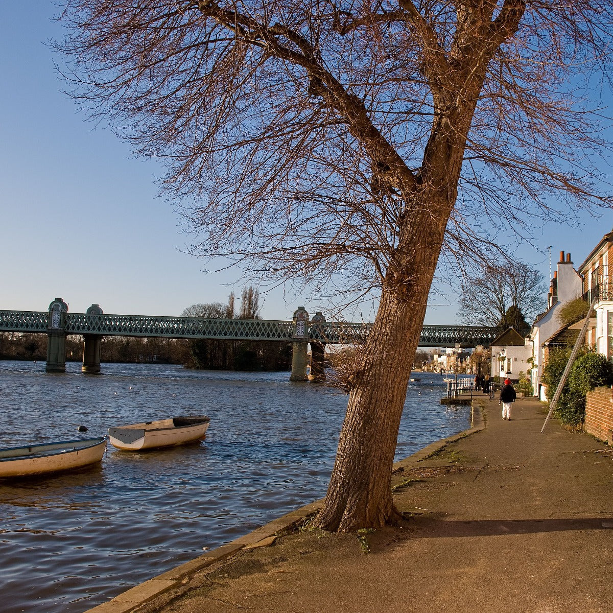 Explore beside the Thames at Strand-on-the-Green