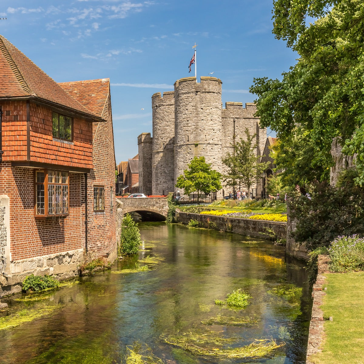 The castle and river in Canterbury